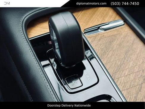 Used 2024 Volvo XC90 T8 Plus AWD/4WD image 39
