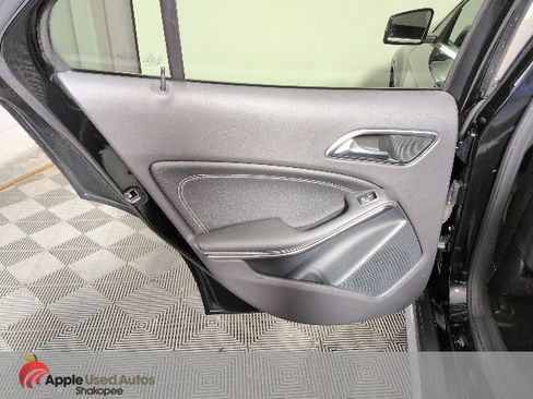 Used 2015 Mercedes-Benz GLA 250 GLA 250 image 29