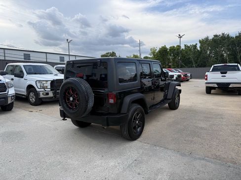 Used 2016 Jeep Wrangler Unlimited Sport AWD/4WD image 5