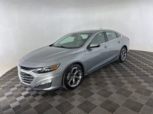 Used 2023 Chevrolet Malibu LT FWD image 3