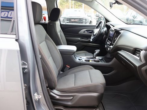 Certified 2021 Chevrolet Traverse LT w/ LPO, Floor Liner Package image 37