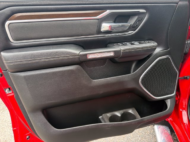 Used 2022 RAM 1500 Laramie AWD/4WD image 12