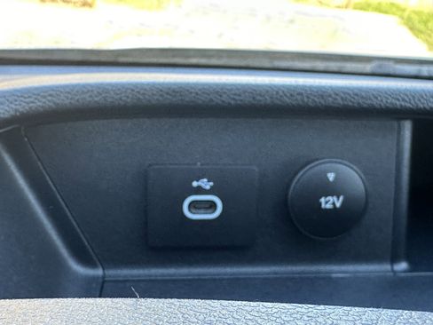 Used 2024 Ford Transit 350 XLT image 28