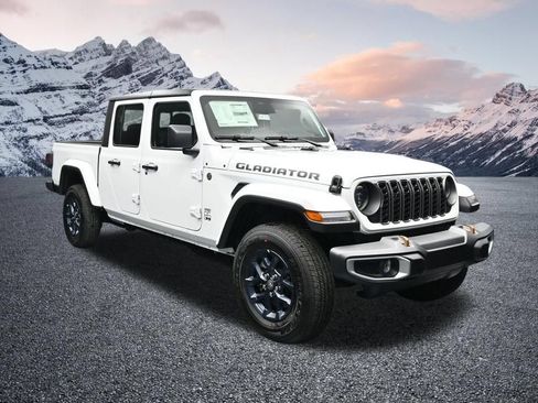 New 2026 Jeep Gladiator Sport AWD/4WD image 7