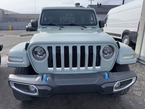 Used 2023 Jeep Wrangler Unlimited Sahara AWD/4WD image 2