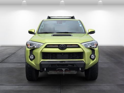 Used 2023 Toyota 4Runner TRD Off-Road Premium w/ Off Road Premium Plus Package AWD/4WD image 6