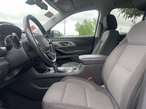 Used 2021 Chevrolet Traverse LT AWD/4WD image 16