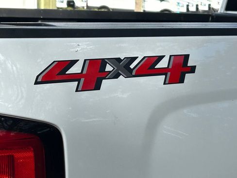 Used 2019 Chevrolet Silverado 1500 LT AWD/4WD image 21