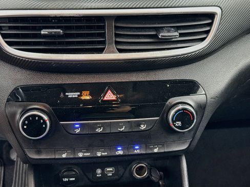 Used 2020 Hyundai Tucson Value FWD image 23