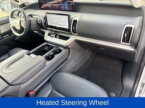 Used 2025 Ford Expedition Max Active AWD/4WD image 21
