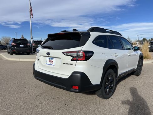 Used 2023 Subaru Outback Onyx Edition image 9