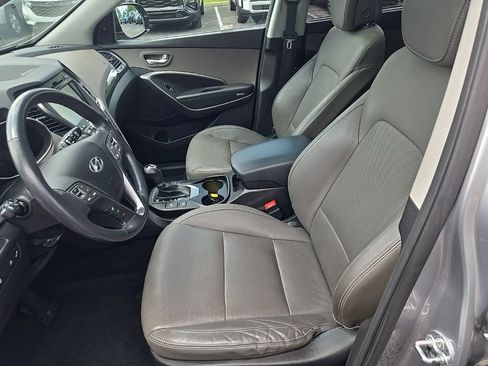 Used 2016 Hyundai Santa Fe Limited w/ Option Group 04 FWD image 26
