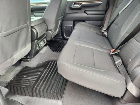 Used 2025 Chevrolet Silverado 1500 LT image 19