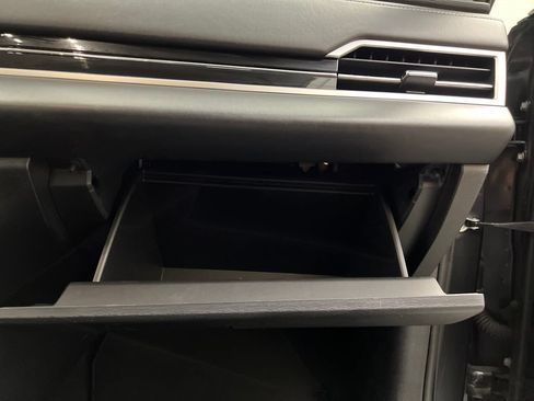 Used 2025 Mitsubishi Outlander SE AWD/4WD image 39