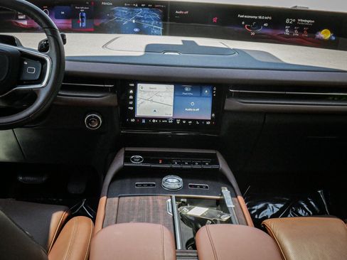 Used 2025 Lincoln Navigator Reserve AWD/4WD image 29