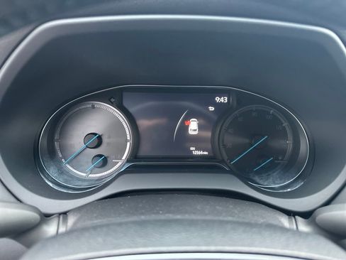 Used 2024 Toyota Venza XLE image 21