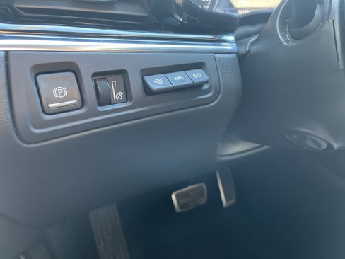 Used 2020 Cadillac XT6 Sport w/ Platinum Package image 27