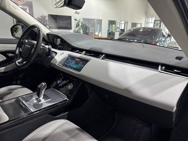 Used 2020 Land Rover Range Rover Evoque S AWD/4WD image 56