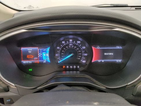 Used 2019 Ford Fusion SE FWD image 23