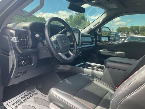Used 2024 Ford F250 Lariat w/ Lariat Ultimate Package AWD/4WD image 15