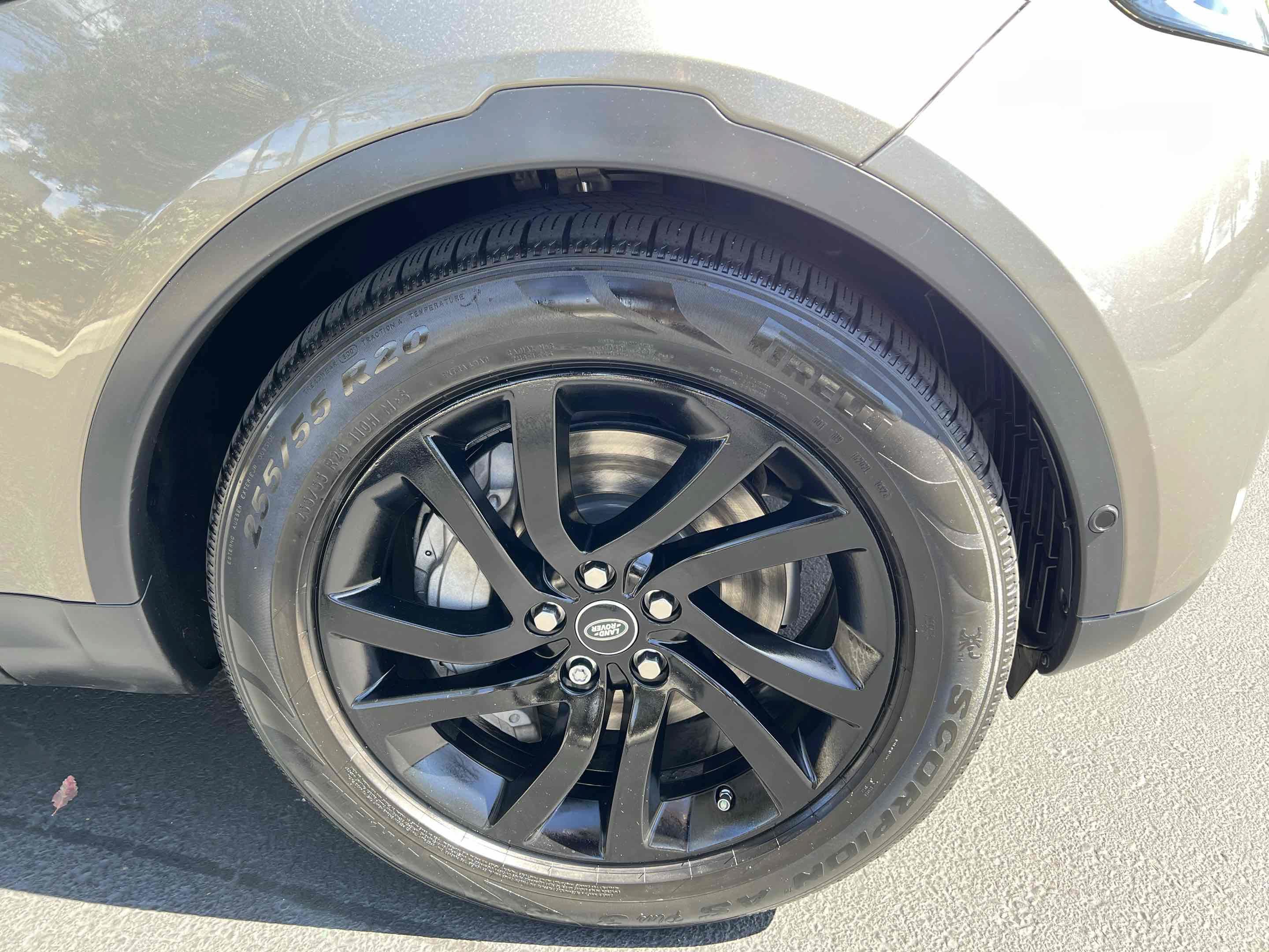 Used 2018 Land Rover Discovery HSE AWD/4WD image 83