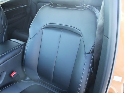 New 2026 Jeep Grand Cherokee Limited AWD/4WD image 19