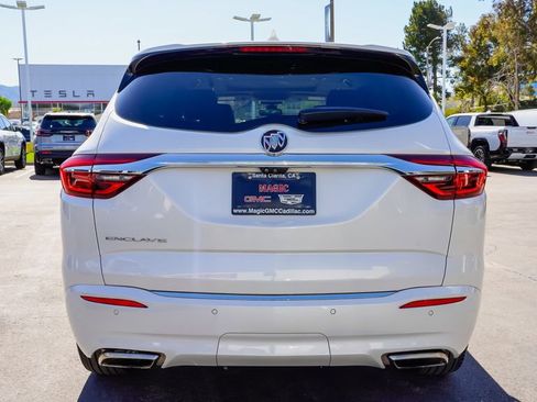 Used 2020 Buick Enclave Avenir w/ Avenir Technology Package image 11