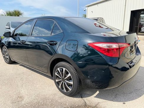 Used 2017 Toyota Corolla LE FWD image 3
