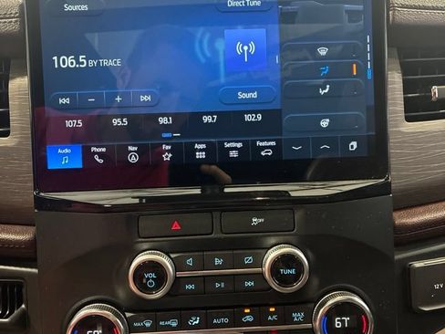 Used 2022 Ford Expedition Max Limited AWD/4WD image 27