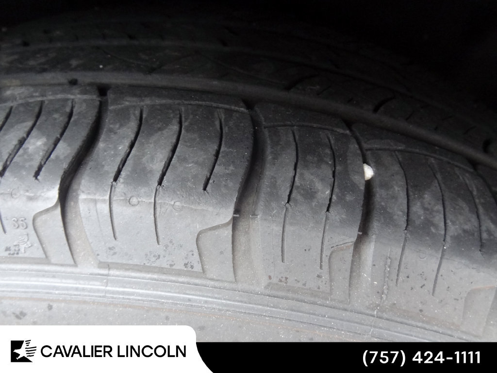 Used 2022 Lincoln Nautilus Reserve FWD image 14