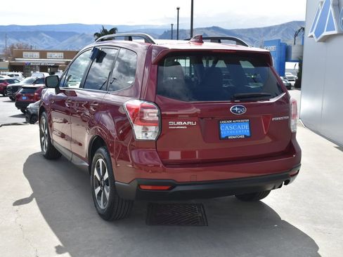 Used 2018 Subaru Forester 2.5i Premium image 6