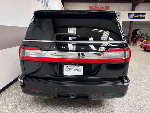 Used 2019 Lincoln Navigator Reserve AWD/4WD image 38