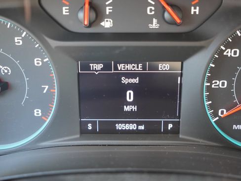 Used 2021 Chevrolet Traverse LS AWD/4WD image 6