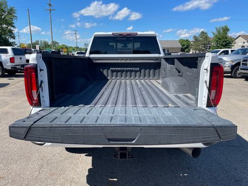 Used 2020 GMC Sierra 3500 Denali w/ Denali Ultimate Package AWD/4WD image 9