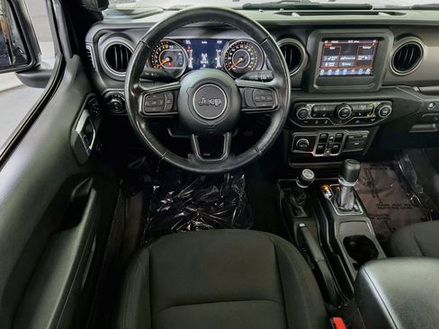 Used 2023 Jeep Gladiator Sport AWD/4WD image 21