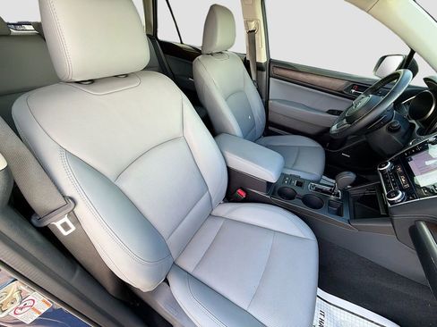 Used 2019 Subaru Outback 3.6R Limited w/ Popular Package #2 AWD/4WD image 14