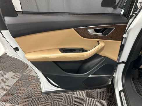 Used 2022 Audi Q7 3.0T Prestige image 21