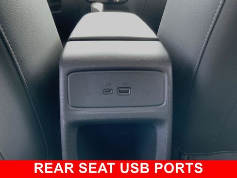 Used 2025 Chevrolet Trax LT FWD image 45