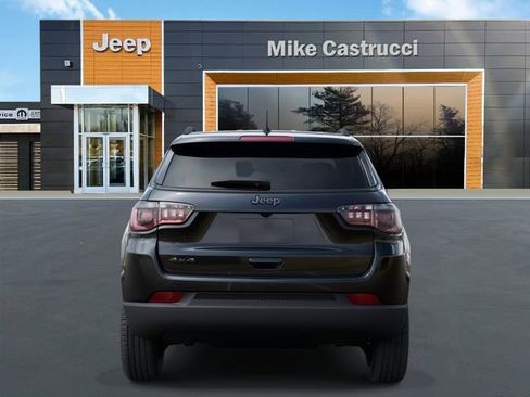 New 2026 Jeep Compass Latitude image 7