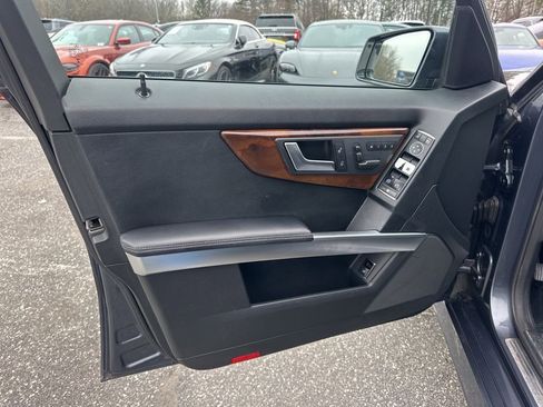 Used 2014 Mercedes-Benz GLK 350 4MATIC image 24