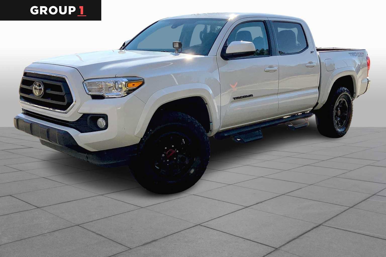 Used 2020 Toyota Tacoma SR5 AWD/4WD image 1