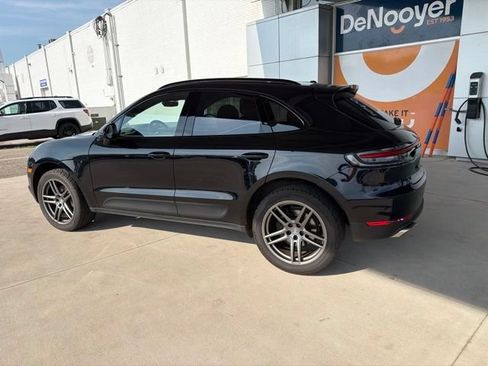 Used 2019 Porsche Macan AWD/4WD image 10