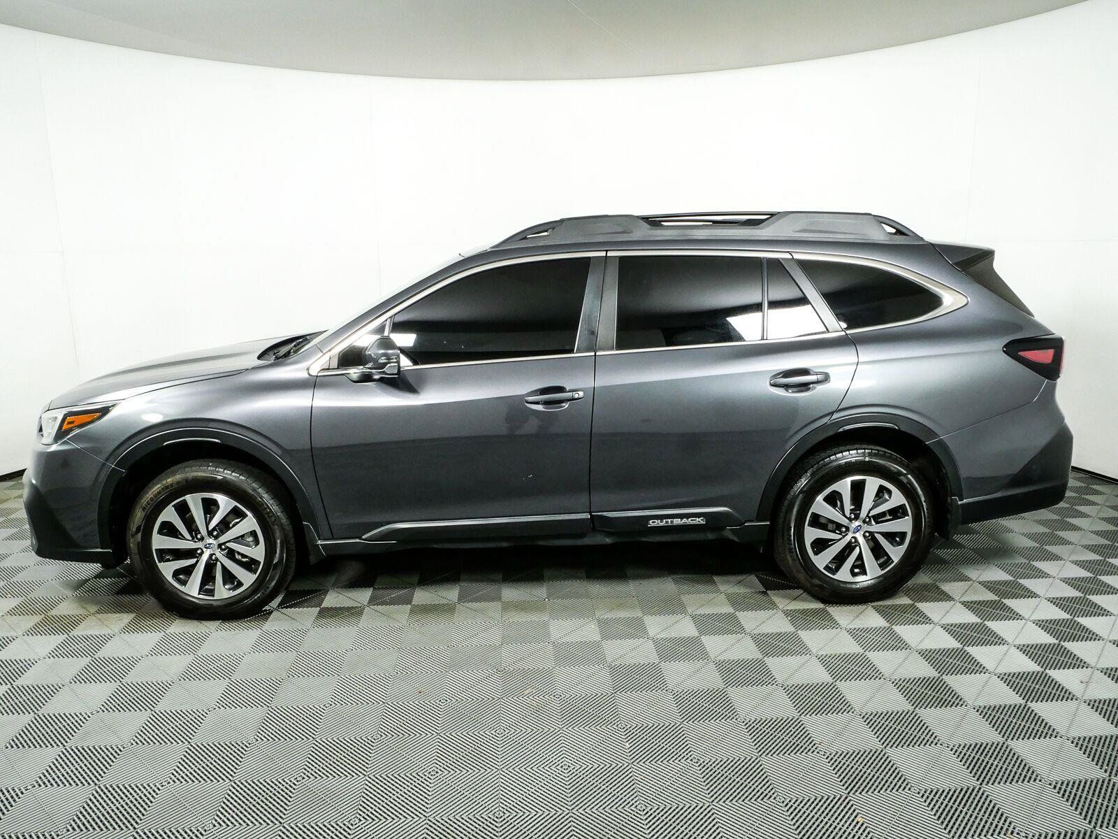 Used 2021 Subaru Outback Premium AWD/4WD image 28