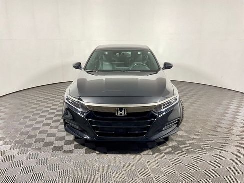 Used 2018 Honda Accord Sport image 5