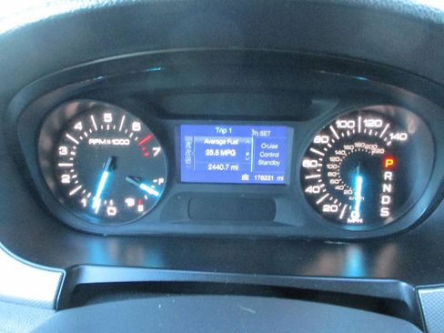 Used 2013 Ford Edge SEL FWD image 30