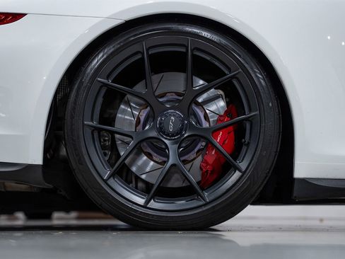 Used 2014 Porsche 911 GT3 RWD image 41