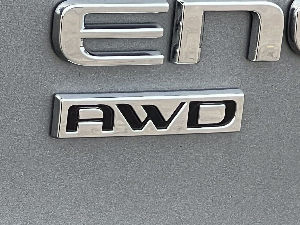 Used 2024 Buick Encore GX Preferred AWD/4WD image 8