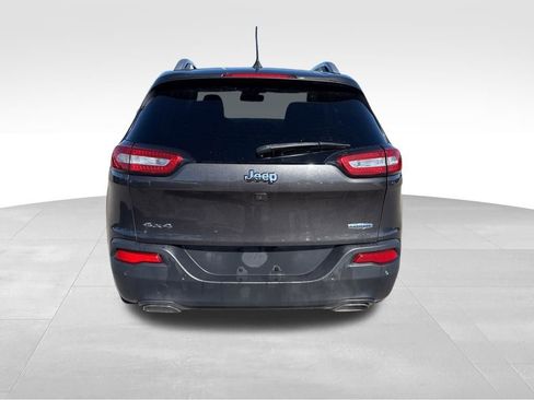 Used 2017 Jeep Cherokee Latitude w/ Safety/Convenience Group image 9