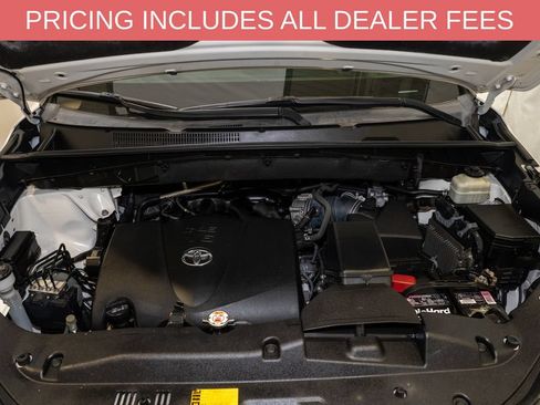 Used 2018 Toyota Highlander Limited FWD image 22