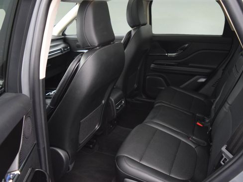 Used 2024 Lincoln Corsair Premiere w/ Equipment Group 101A image 6